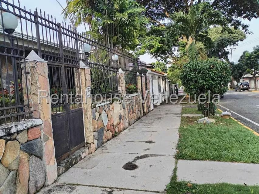 Casa (1 Nivel) en Venta en Trigal Centro, Carabobo - 68