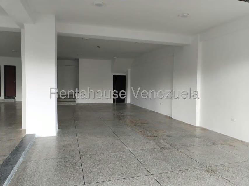 Comercial (Local Comercial) en Alquiler en Avenida Lara, Carabobo - 3
