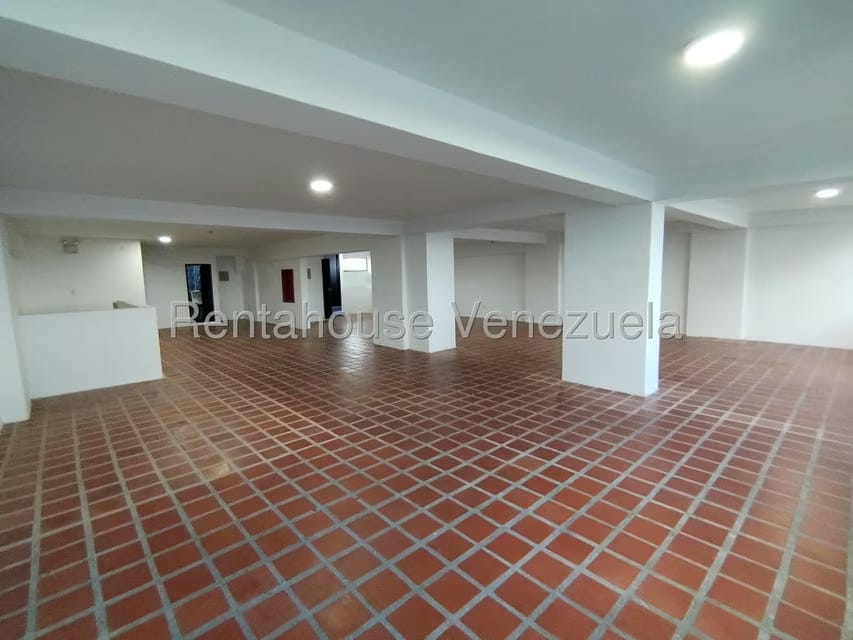 Comercial (Local Comercial) en Alquiler en Avenida Lara, Carabobo - 5