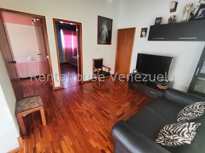 Casa (Duplex) en Venta en Municipio Carrizal, Miranda - 12