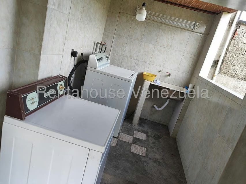 Casa (Duplex) en Venta en Municipio Carrizal, Miranda - 33