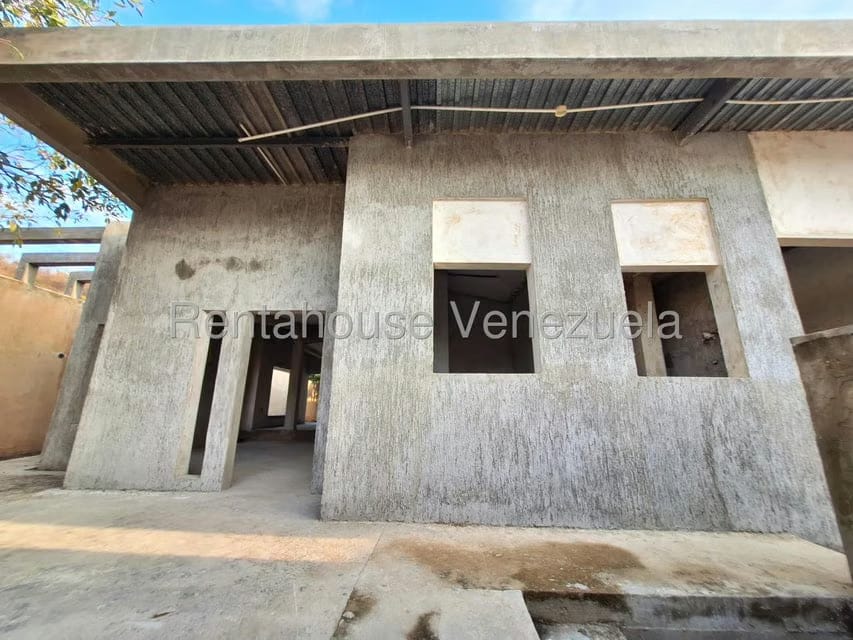 Casa (1 Nivel) en Venta en Trigal Norte, Carabobo - 24
