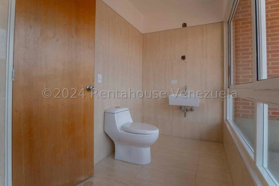 Apartamento (Duplex) en Venta en Lomas del Sol, Distrito Metropolitano - 18