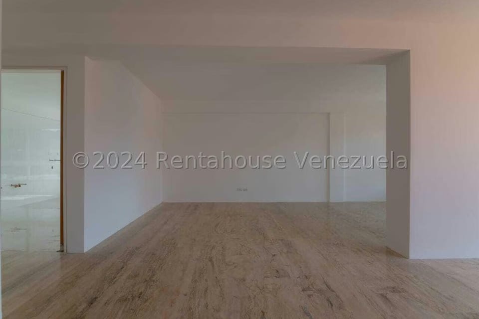Apartamento (Duplex) en Venta en Lomas del Sol, Distrito Metropolitano - 3
