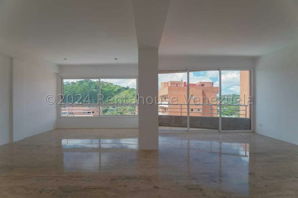 Apartamento (Duplex) en Venta en Lomas del Sol, Distrito Metropolitano - 6