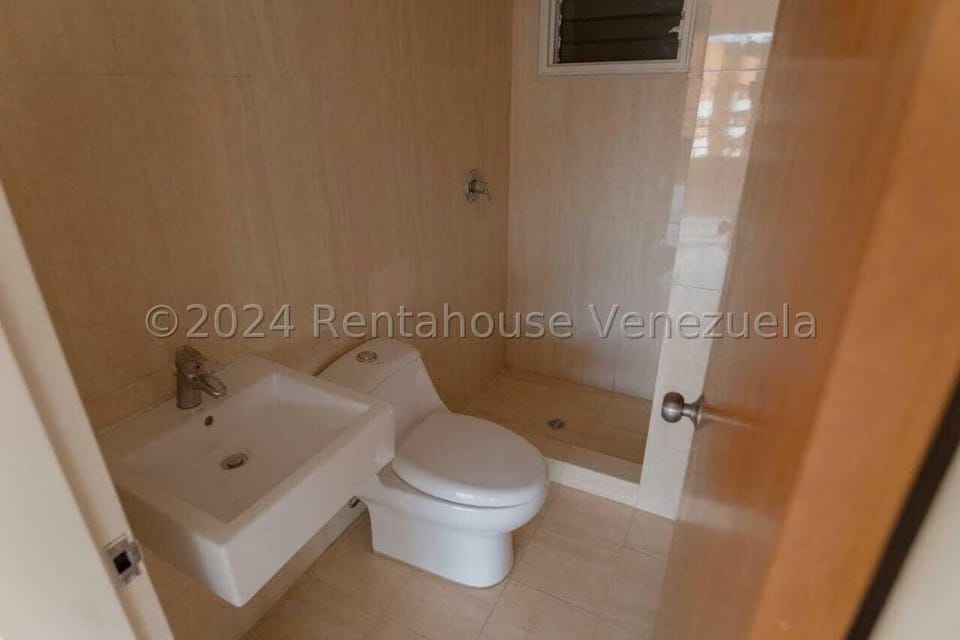 Apartamento (Duplex) en Venta en Lomas del Sol, Distrito Metropolitano - 10