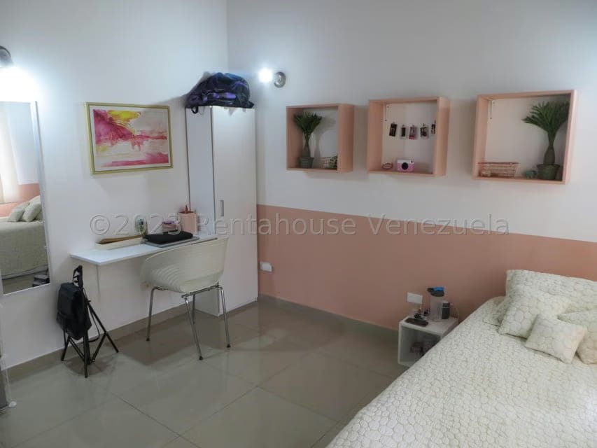Casa (Duplex) en Venta en Santa Fe Norte, Distrito Metropolitano - 23