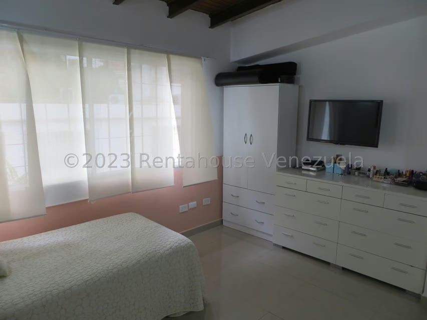 Casa (Duplex) en Venta en Santa Fe Norte, Distrito Metropolitano - 24
