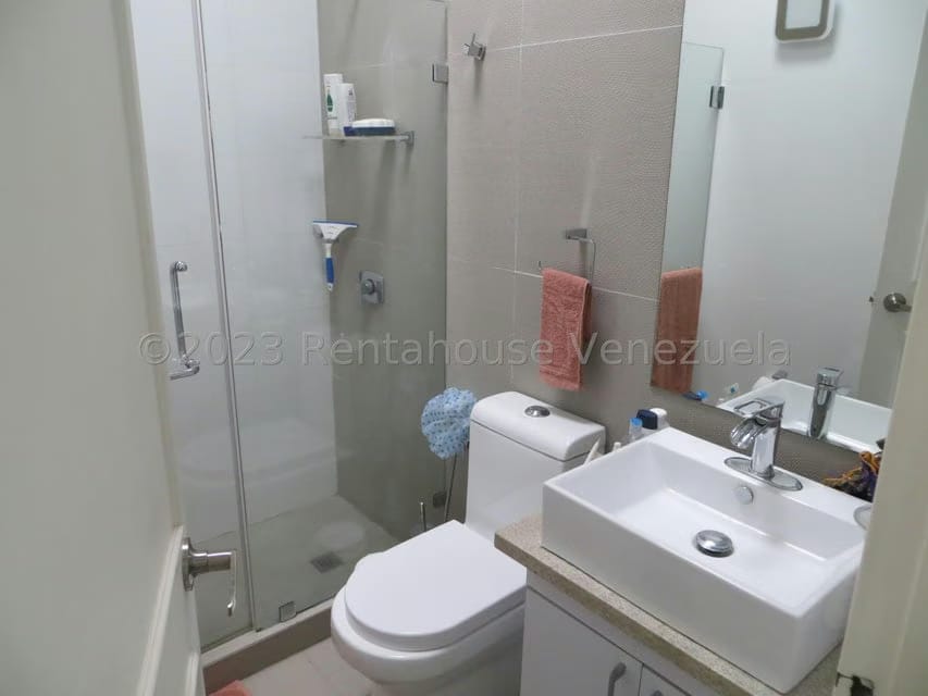 Casa (Duplex) en Venta en Santa Fe Norte, Distrito Metropolitano - 25