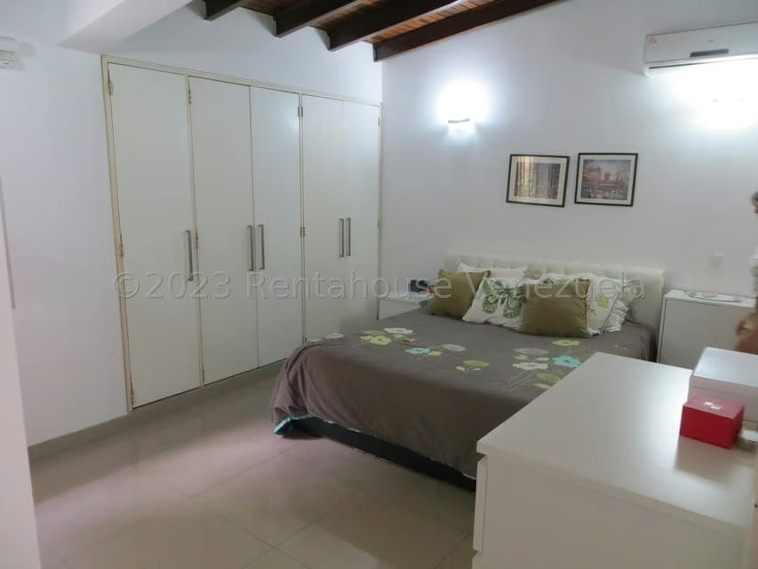 Casa (Duplex) en Venta en Santa Fe Norte, Distrito Metropolitano - 26