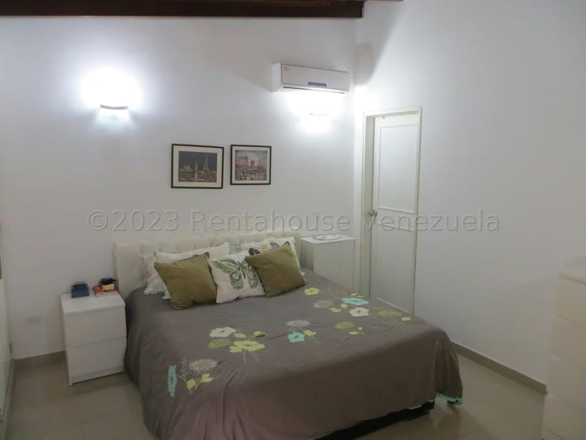 Casa (Duplex) en Venta en Santa Fe Norte, Distrito Metropolitano - 27
