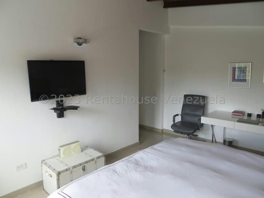 Casa (Duplex) en Venta en Santa Fe Norte, Distrito Metropolitano - 32