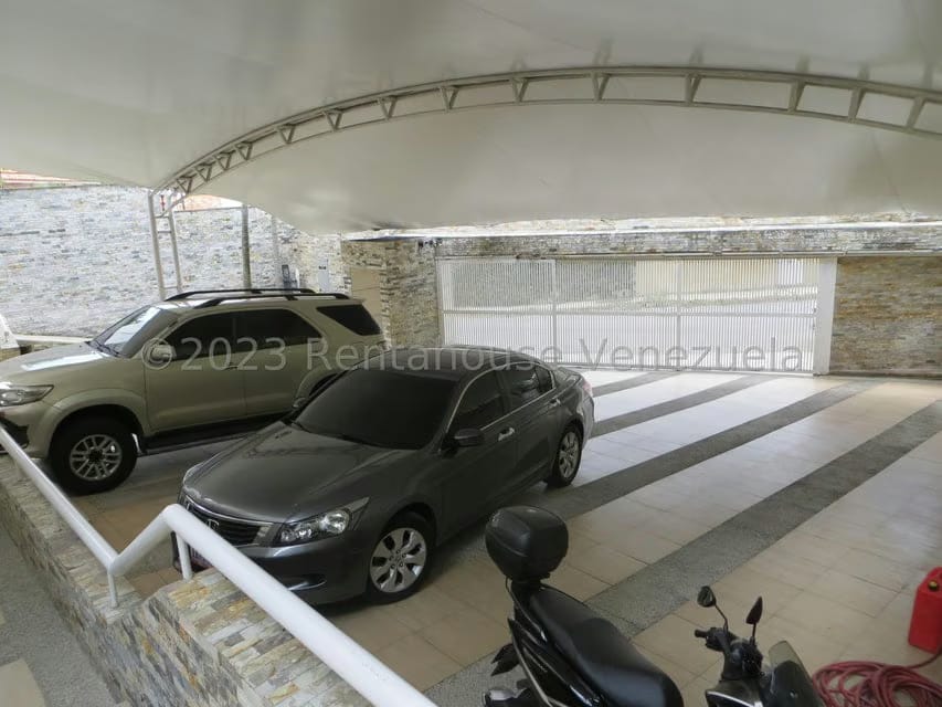Casa (Duplex) en Venta en Santa Fe Norte, Distrito Metropolitano - 79