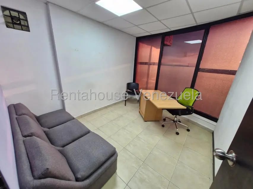 Comercial (Oficina) en Alquiler en Avenida Bolivar, Aragua - 15