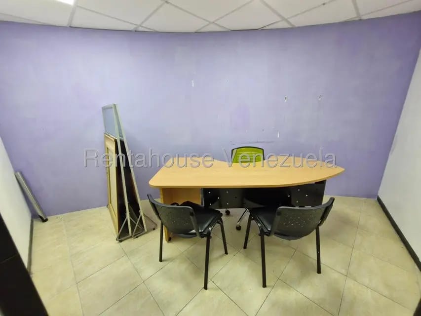 Comercial (Oficina) en Alquiler en Avenida Bolivar, Aragua - 16