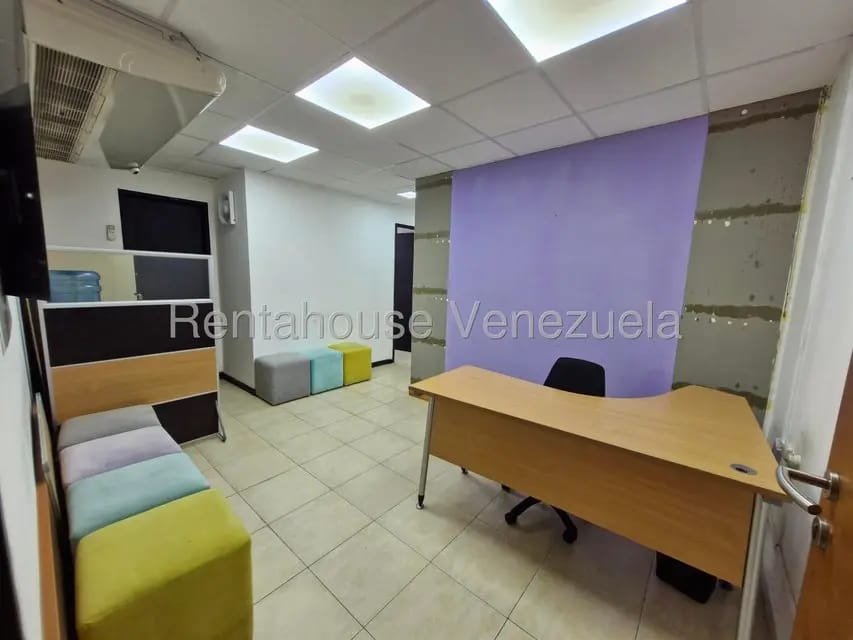 Comercial (Oficina) en Alquiler en Avenida Bolivar, Aragua - 5