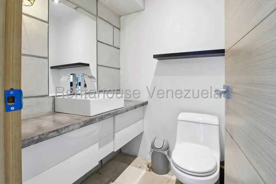 Apartamento (Penthouse) en Venta en Los Naranjos del Cafetal, Distrito Metropolitano - 12