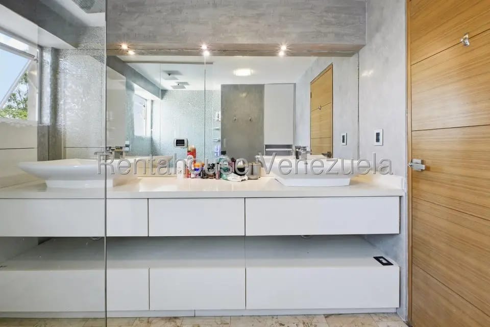 Apartamento (Penthouse) en Venta en Los Naranjos del Cafetal, Distrito Metropolitano - 32