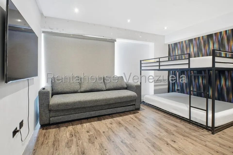 Apartamento (Penthouse) en Venta en Los Naranjos del Cafetal, Distrito Metropolitano - 35