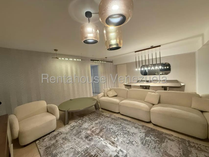 Apartamento (1 Nivel) en Alquiler en Los Palos Grandes, Distrito Metropolitano - 7