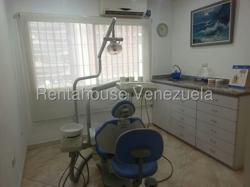 Comercial (Consultorio Medico) en Alquiler en Chacao, Distrito Metropolitano - 12