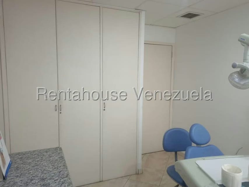 Comercial (Consultorio Medico) en Alquiler en Chacao, Distrito Metropolitano - 16