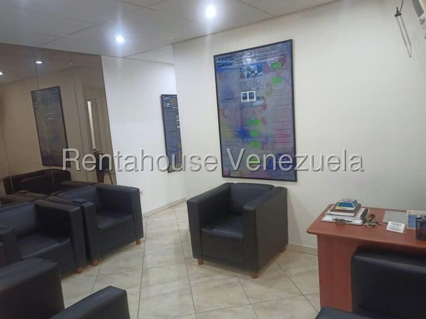 Comercial (Consultorio Medico) en Alquiler en Chacao, Distrito Metropolitano - 3