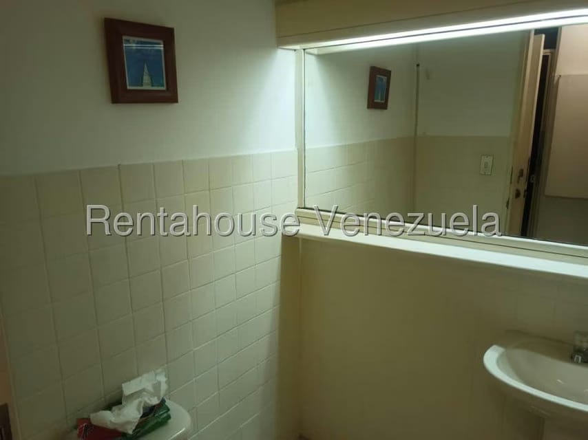 Comercial (Consultorio Medico) en Alquiler en Chacao, Distrito Metropolitano - 10