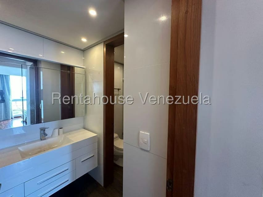 Apartamento (1 Nivel) en Venta en Mirador de Los Campitos I, Distrito Metropolitano - 11
