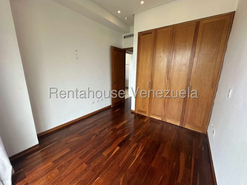 Apartamento (1 Nivel) en Venta en Mirador de Los Campitos I, Distrito Metropolitano - 15