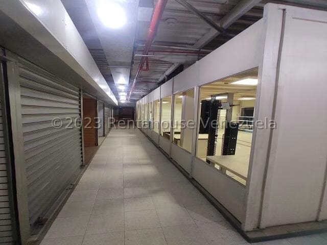 Comercial (Industrial) en Venta en Cementerio, Distrito Metropolitano - 3