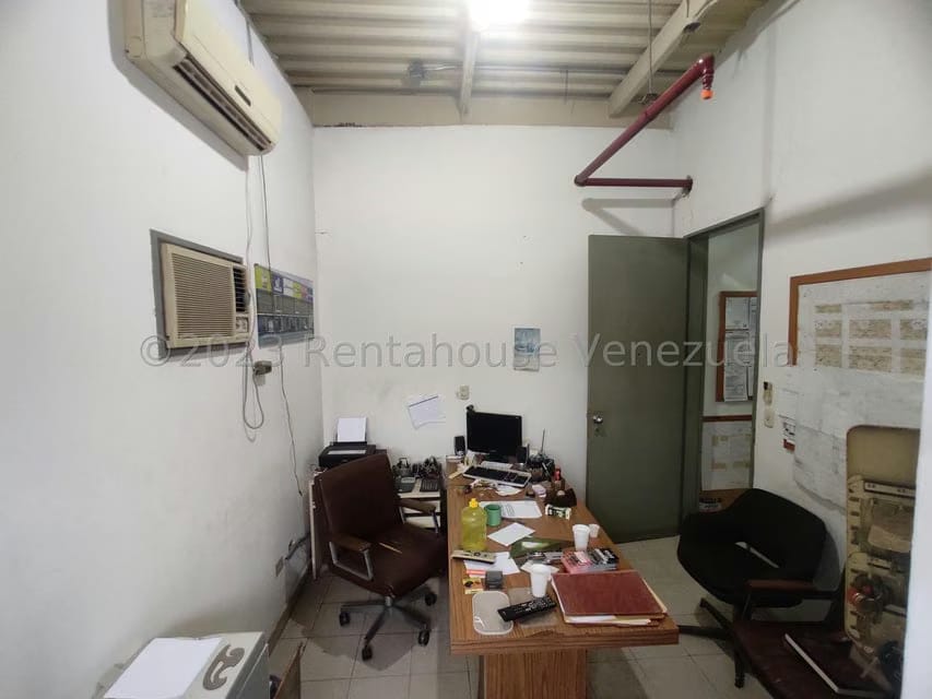 Comercial (Industrial) en Venta en Cementerio, Distrito Metropolitano - 8