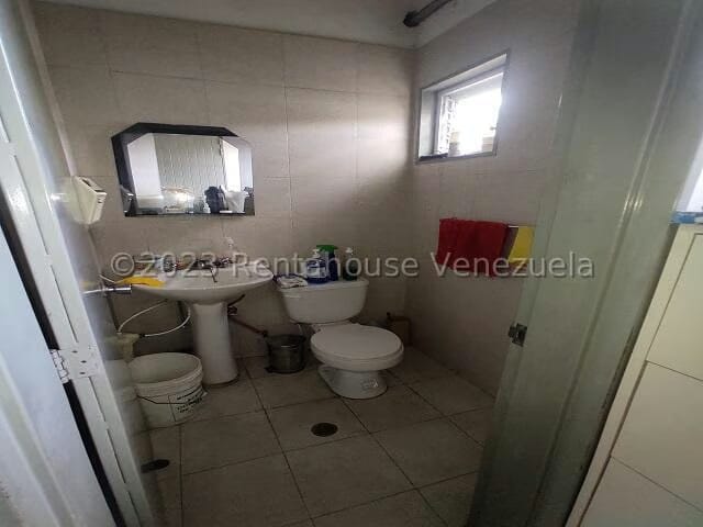 Comercial (Industrial) en Venta en Cementerio, Distrito Metropolitano - 9