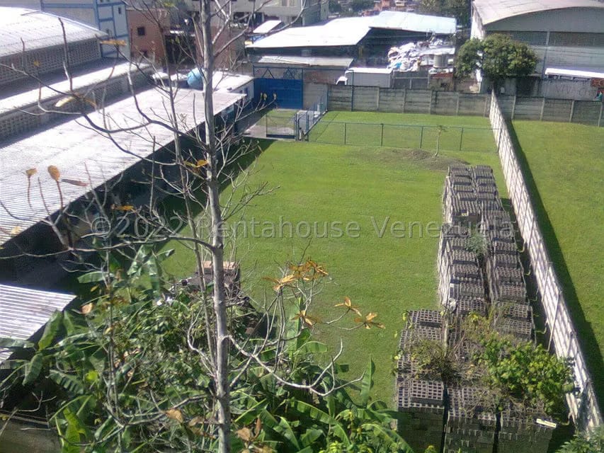 Comercial (Galpon - Deposito) en Venta en Mariche, Distrito Metropolitano - 4
