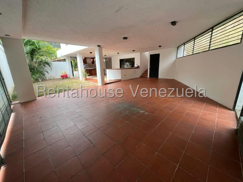 Casa (Multipes Niveles) en Venta en Prados del Este, Distrito Metropolitano - 18