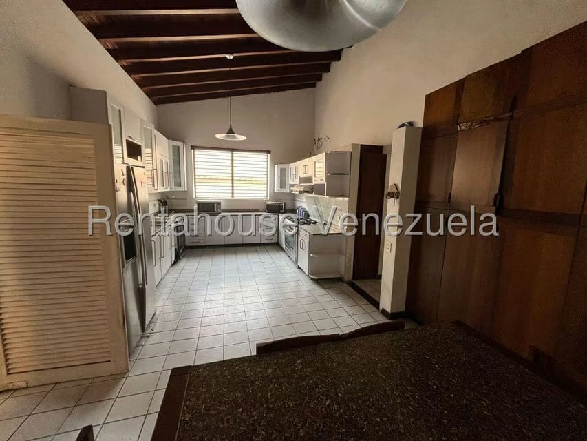 Casa (Multipes Niveles) en Venta en Prados del Este, Distrito Metropolitano - 5