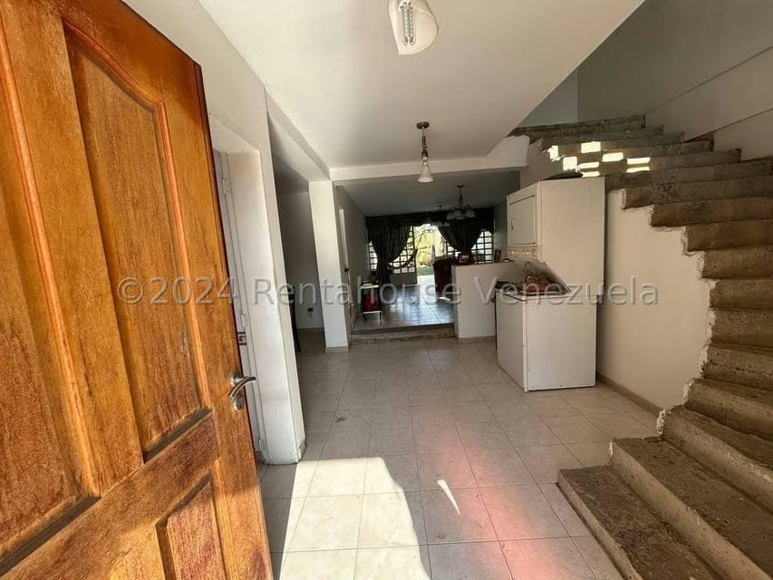 Casa (Duplex) en Venta en El Pedregal, Lara - 2