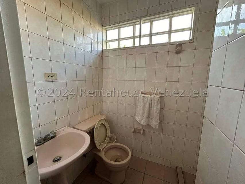 Casa (Duplex) en Venta en El Pedregal, Lara - 51