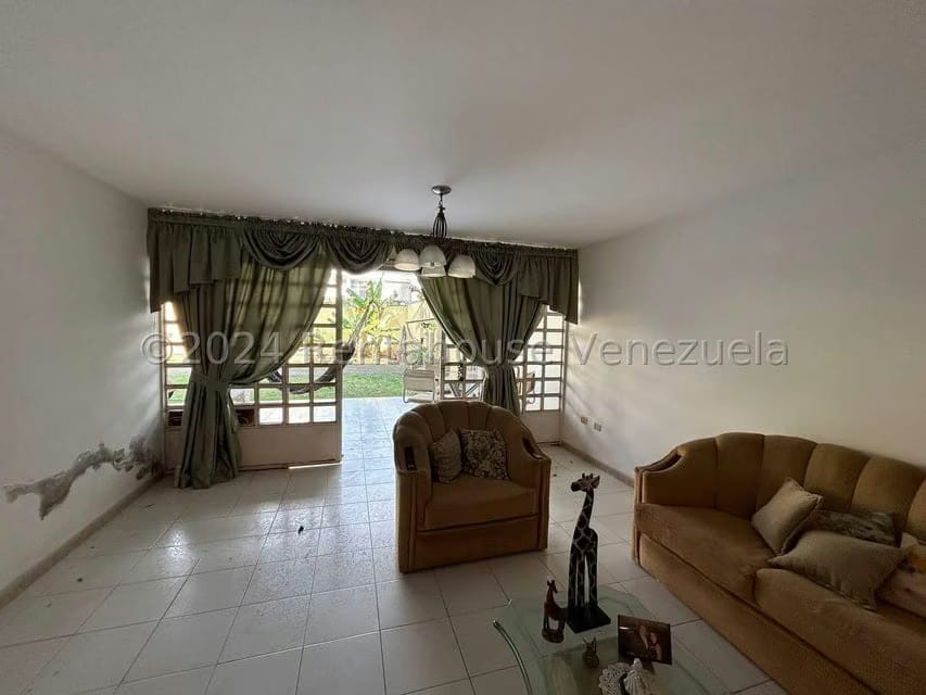 Casa (Duplex) en Venta en El Pedregal, Lara - 53