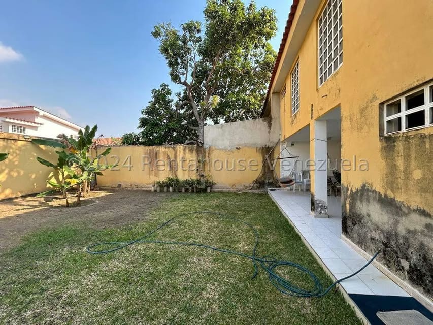 Casa (Duplex) en Venta en El Pedregal, Lara - 66