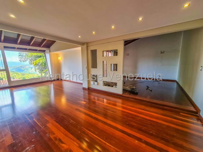 Casa (Multipes Niveles) en Venta en Alto Hatillo, Distrito Metropolitano - 45