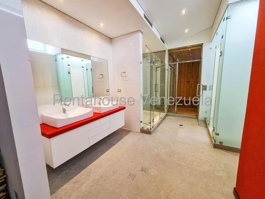 Casa (Multipes Niveles) en Venta en Alto Hatillo, Distrito Metropolitano - 48
