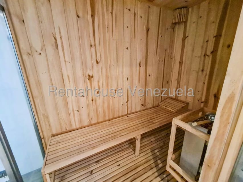 Casa (Multipes Niveles) en Venta en Alto Hatillo, Distrito Metropolitano - 51