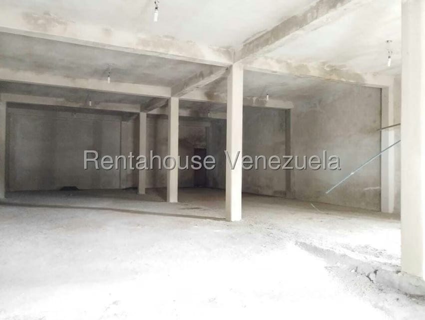 Comercial (Galpon - Deposito) en Venta en Parroquia Santa Rosa, Lara - 2