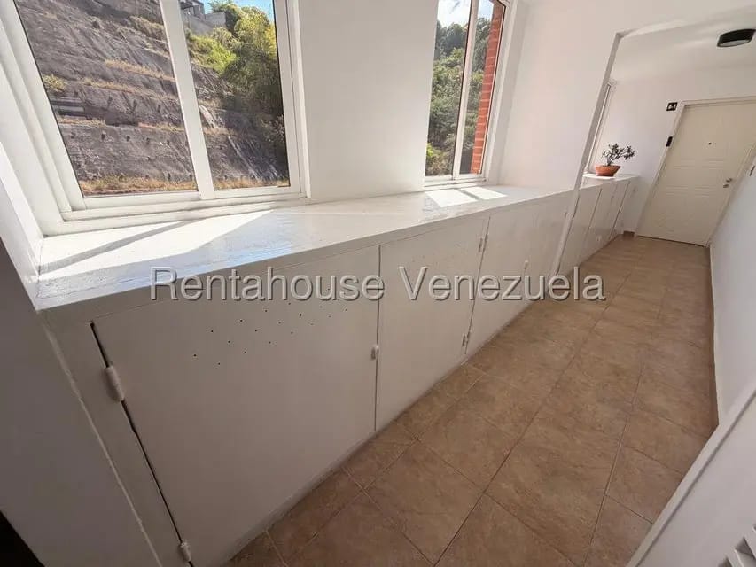 Apartamento (1 Nivel) en Alquiler en Colinas de La Tahona, Distrito Metropolitano - 27