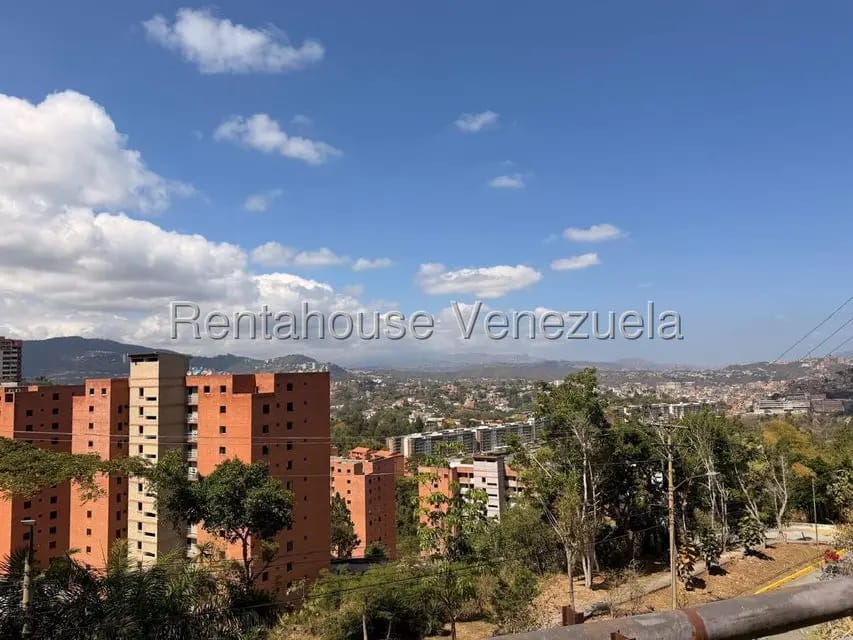 Apartamento (1 Nivel) en Alquiler en Colinas de La Tahona, Distrito Metropolitano - 28