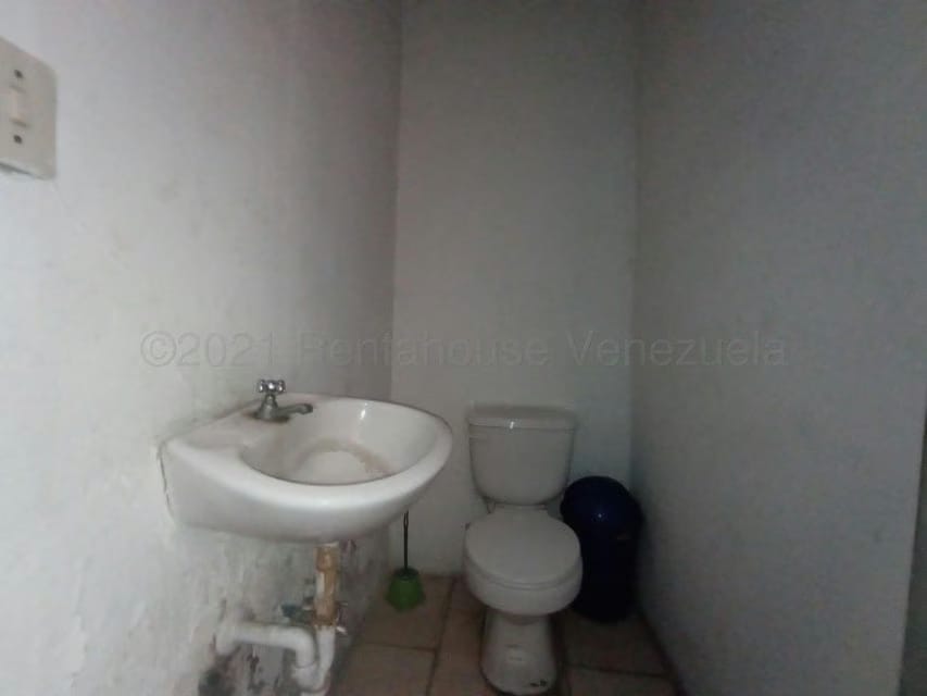 Comercial (Local Comercial) en Venta en Centro, Aragua - 11
