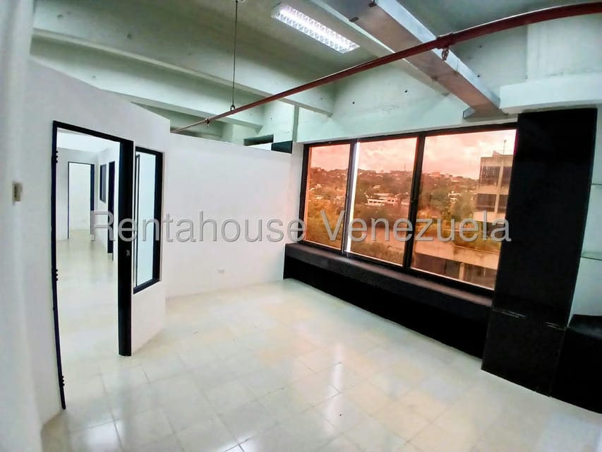 Comercial (Oficina) en Alquiler en Prados del Este, Distrito Metropolitano - 13