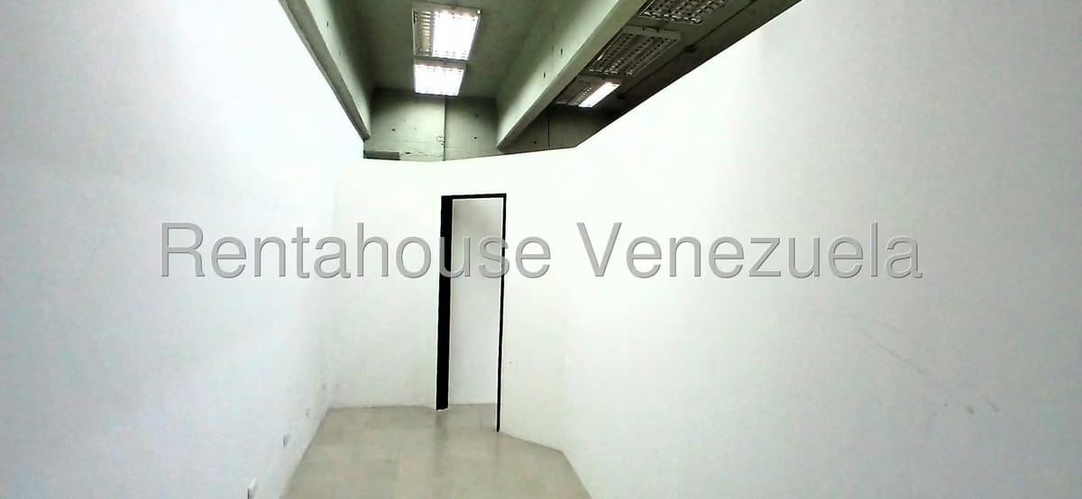 Comercial (Oficina) en Alquiler en Prados del Este, Distrito Metropolitano - 18