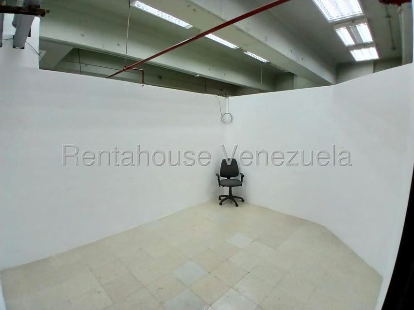Comercial (Oficina) en Alquiler en Prados del Este, Distrito Metropolitano - 21